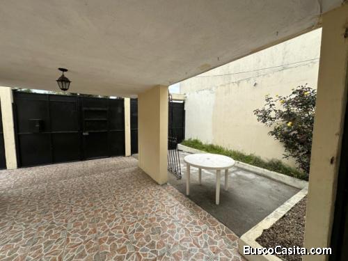 Residencia en Venta en Condominio de zona 11