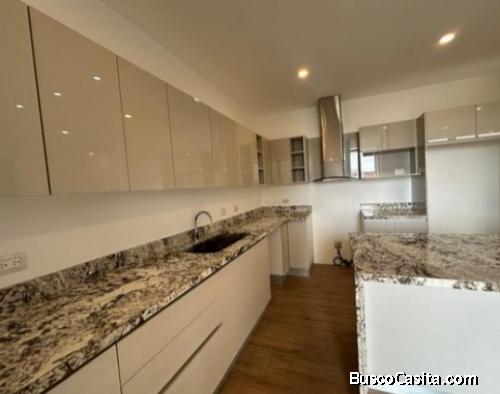 APARTAMENTO EN VENTA EN ZONA 15, VHI POR LA SAN MARTIN