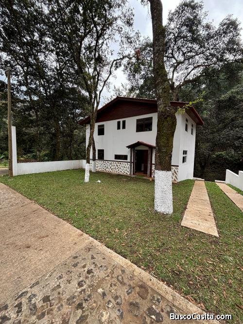 Vendo Bellísima Casa estilo cabaña Suiza