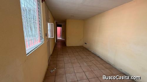 Casa en venta de un nivel en Villa Canales 