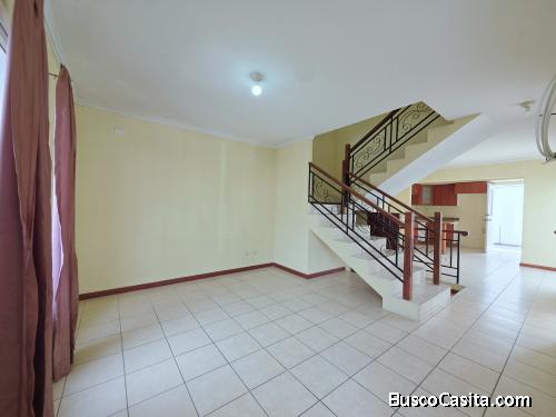 Casa en Venta en Hacienda de Las Flores Zona 2 de Villa Nueva