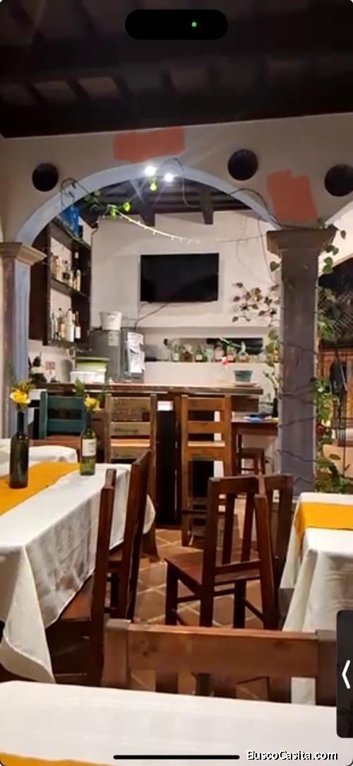 Casarestaurante y jardín para inversionista