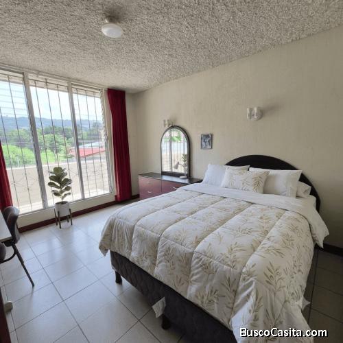 Casa en Venta en Bosques de San Nicolás Zona 4 de Mixco