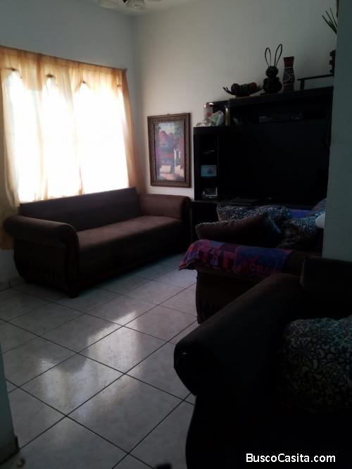 Vendo Casa en Ciudad Versalles, Res. Villa Burdeos 