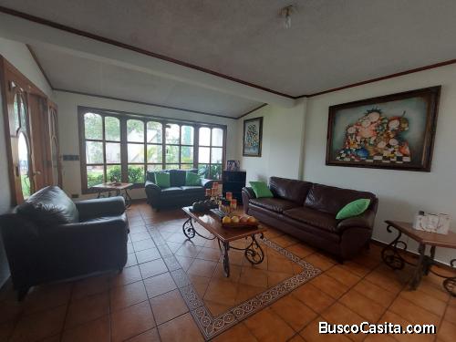SE VENDE CASA EN SANTA ELENA, ANTIGUO CUSCATLAN