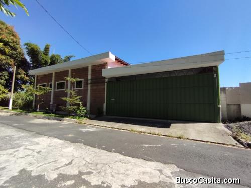 VENDO casa en venta Bosques de Santorini Los Planes