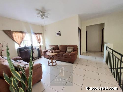 SE VENDE CASA EN GRATAMIRA