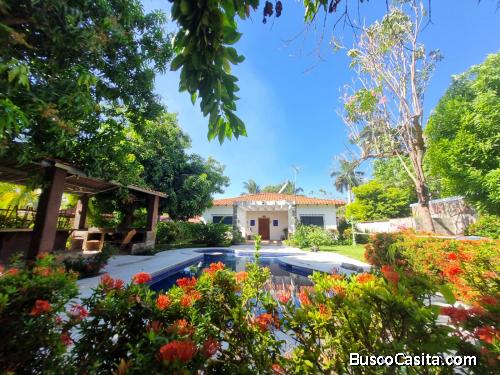 Casa de Playa en Venta en Acajutla, Sonsonate