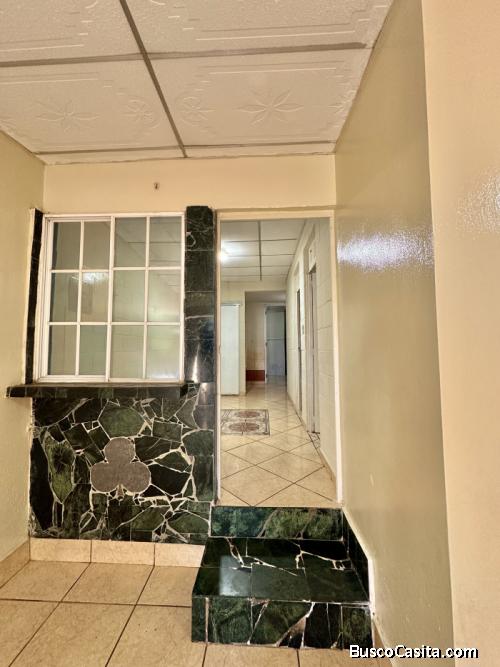 Casa de oportunidad en venta en Santa Ana cerca de Plaza el Trebol