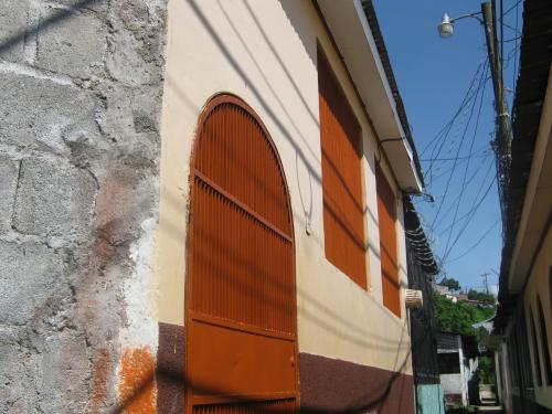 Venta de Casa en Res. Centro America Oeste