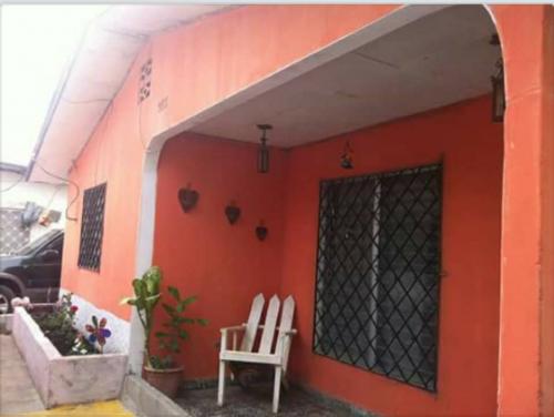 Venta de casa ubicada en Barrio Morazan, San Pedro Sula (Negociable)