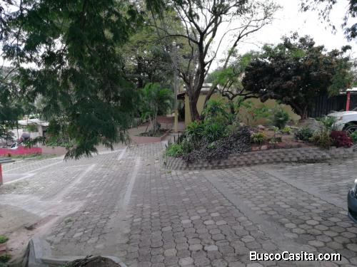 CASA EN VENTA COLONIA 21 DE OCTUBRE