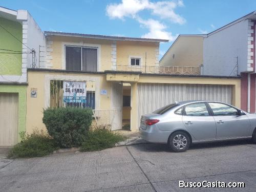 CASA EN VENTA EN ROBLE OESTE 