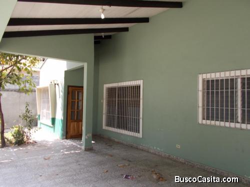 VENDO CASA A BUEN PRECIO EN COLONIA EL LIMONAR
