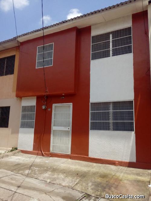 Se vende casa en Prados Universitarios
