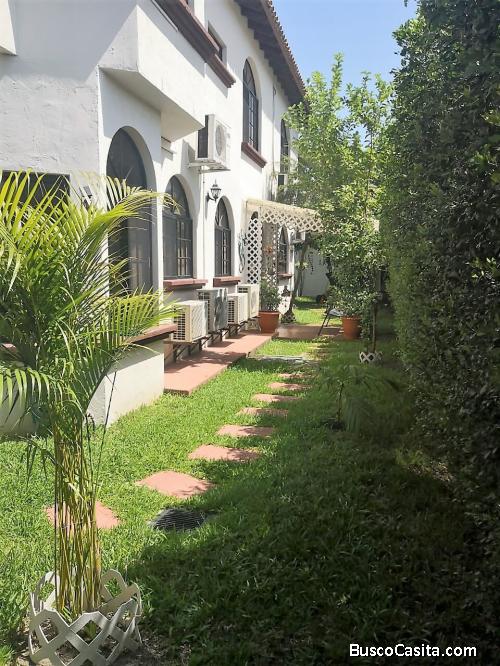 DE VENTA HERMOSA CASA EN COLONIA TARA