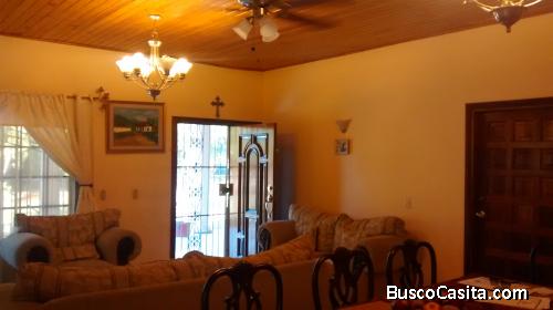 BONITA CASA EN VENTA EN SECTOR ARENALES, DE SAN PEDRO SULA, CARRETERA A TICAMAYA.