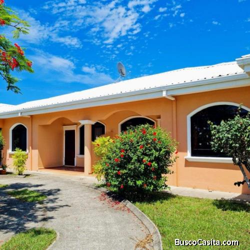 VENTA DE CASA EN TELA, HONDURAS 