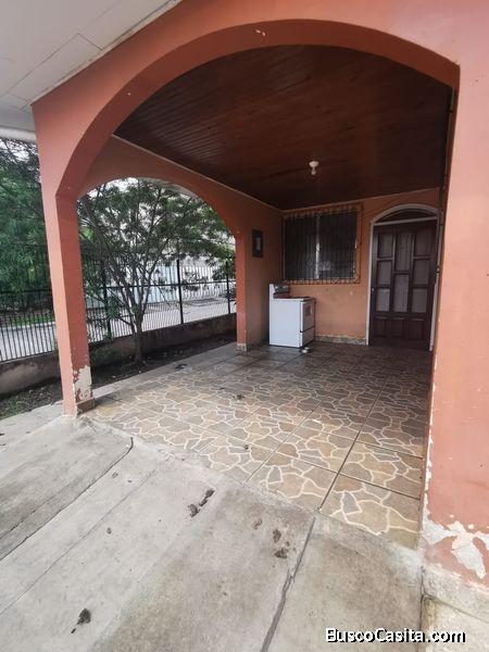 CASA EN VENTA EN COL. TREJO