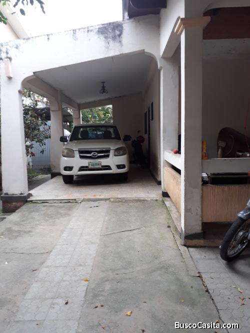 VENDO CASA CON USO RESIDENCIAL Y COMERCIAL EN COLONIA VILLA EUGENIA