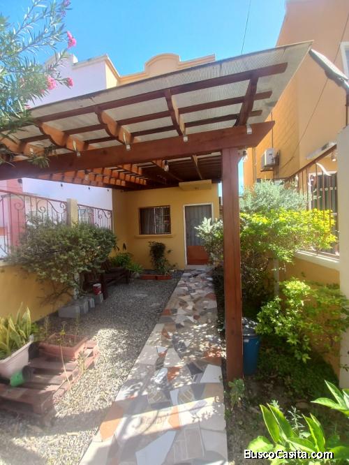 CASA EN VENTA RESIDENCIAL LOS JICAROS SAN PEDRO SULA 