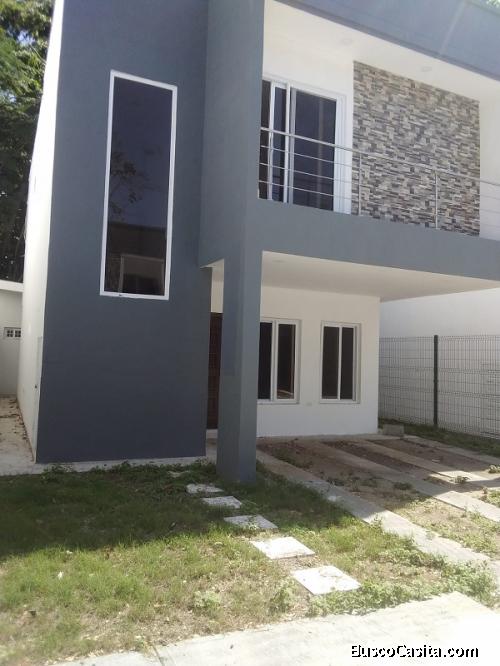 VENTA DE TOWNHOUSE EN JARDINES DEL VALLE SPS