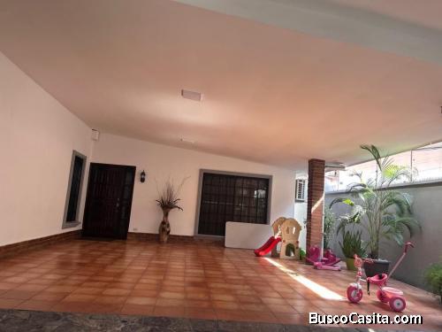 CASA EN VENTA COLONIA JARDINES DEL VALLE SAN PEDRO SULA .