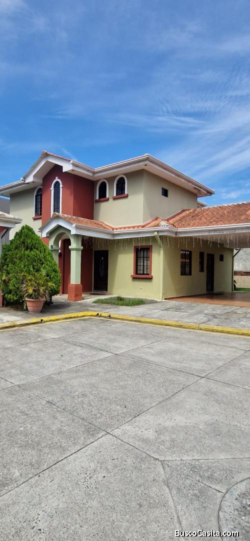 VENTA DE CASA  RESIDENCIAL VALLE ECANTADO SAN PEDRO SULA 