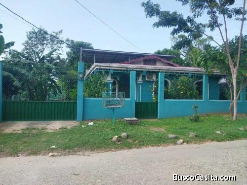 Beautiful home in the Caribbean, Tela, Honduras. Fun place to retire or start a family. 