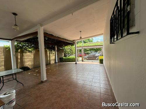 CASA EN VENTA COLONIA JARDINES DEL VALLE SAN PEDRO SULA 