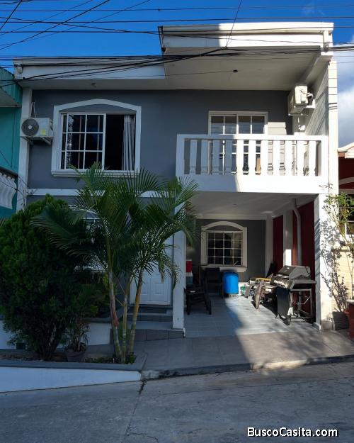 Se Vende Casa Res. Los Eucaliptos