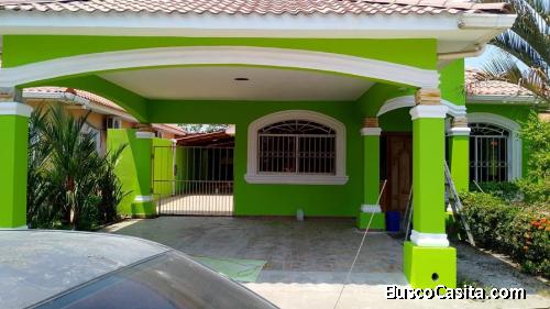 VENTA CASA EN SECTOR SALAMANCA-SPS