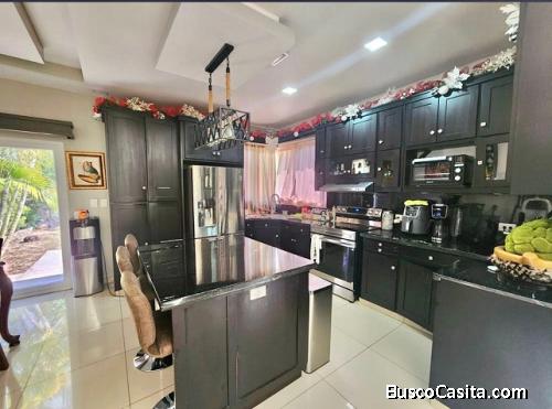 CASA EN VENTA EN RESIDENCIAL TOLEDO SPS