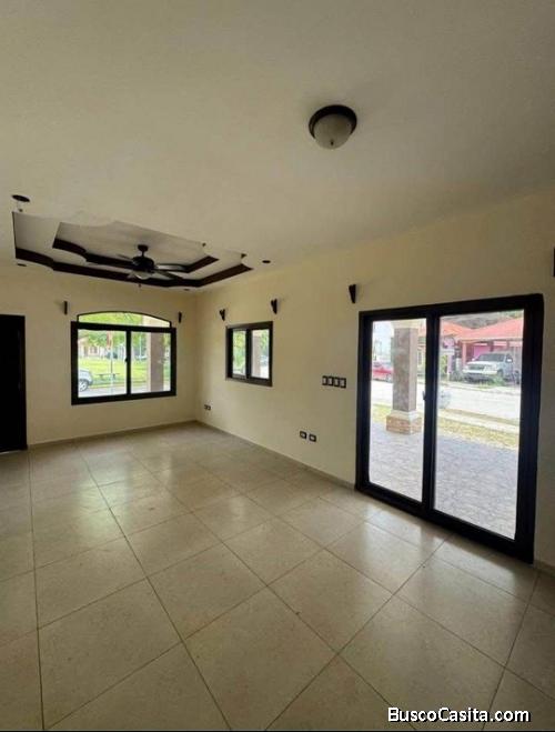 VENTA DE PRECIOSA CASA EN RESIDENCIAL VILLA VALENCIA - SPS