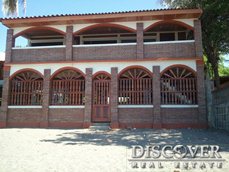 Id6893-Casa en alquiler y venta - León , Miramar
