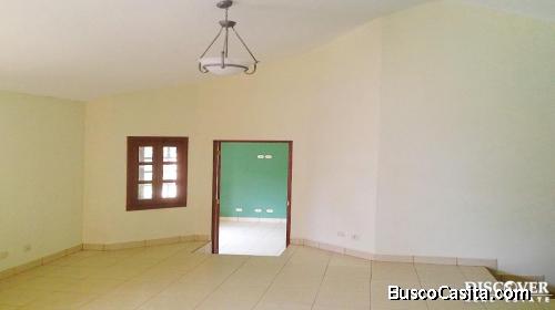 Espaciosa casa en Venta en Residencial Nuevo Millenium ID10242