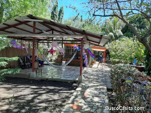 SE VENDE BELLA QUINTA EN LEÓN