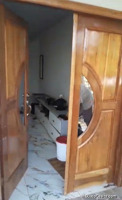 Se vende casa amueblada 