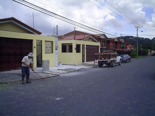 Casa de un solo nivel en Santa Ana $170.000 