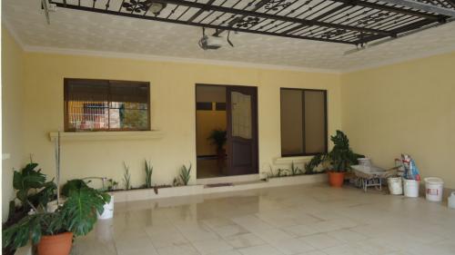Linda casa nueva en la alajuela en recidencial