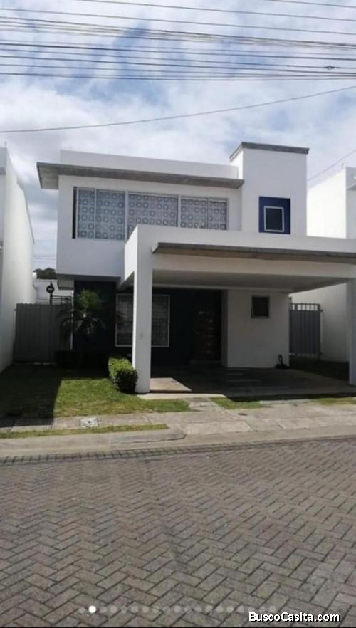 V#03 VENTA DE CASA EN SAN FRANCISCO DE HEREDIA