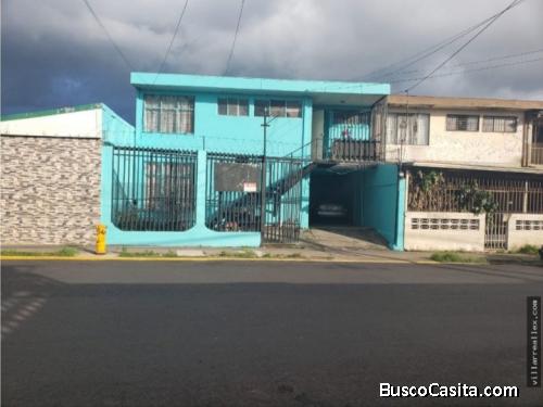 V#80 Venta de casa en Desamparados 