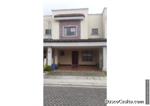 VENTA DE HERMOSA CASA EN CONDOMINIO EN TRES RIOS  V#120 