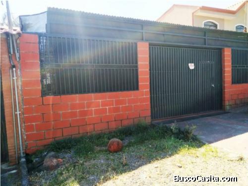 V#33 Espaciosa casa en venta/Ciudad Colón
