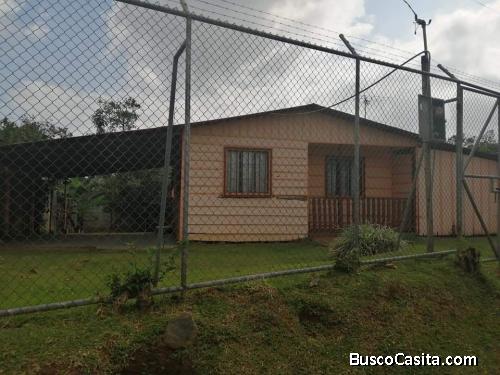 CASA EN SANTA TERESITA DE TURRIALBA