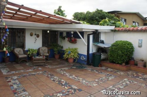 CASA VENTA EN HEREDIA 20-111
