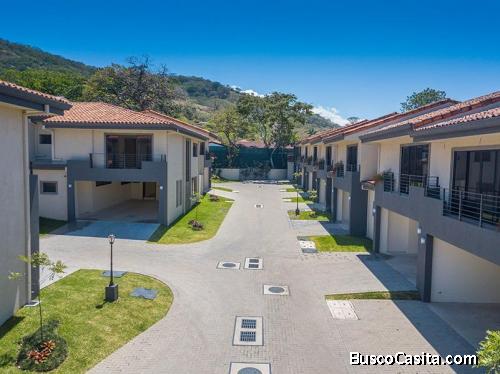 RAH OFC #20-1863 casa en venta en Piedades 