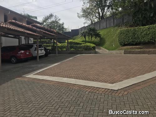 RAH OFC #21-94. Espectacular casa en venta. San Rafael Escazú