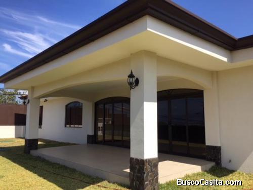 MLS 21-120 Venta de casa en SAN ISIDRO , HEREDIA