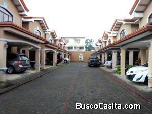 RAH OFC  #20-2086 casa en venta en Heredia 